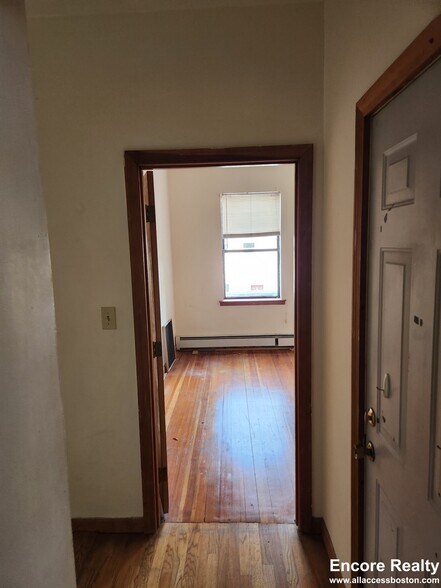 Building Photo - 369A Centre St