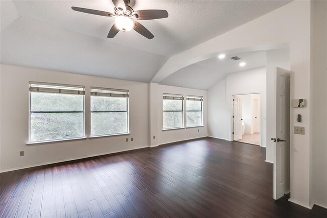 Building Photo - 6407 Back Bay Ln