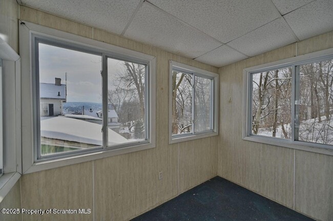 Building Photo - 1307 Wood St