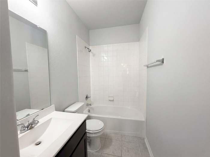 Building Photo - 1038 Cash St