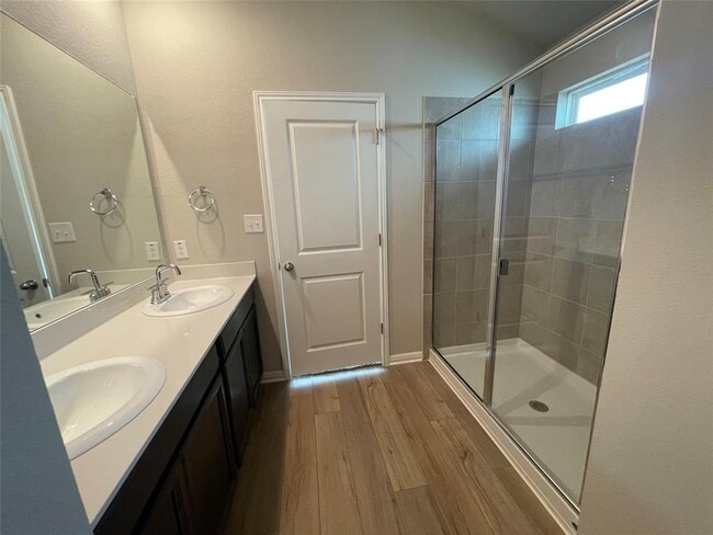 Building Photo - 404 Grasslands Trl