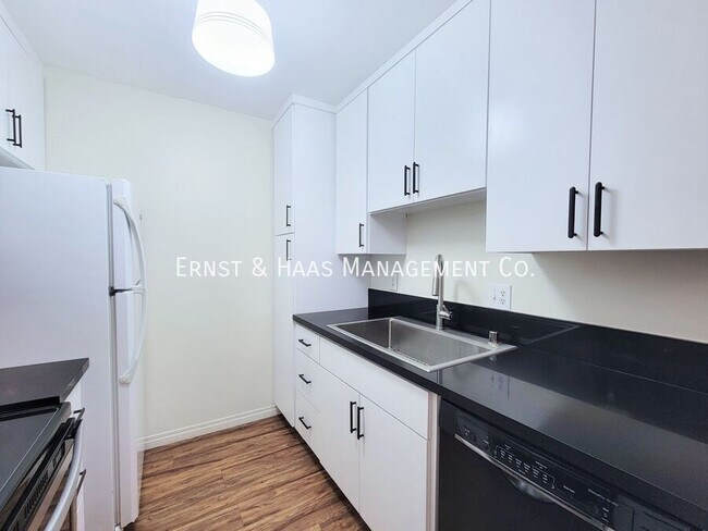 Building Photo - 3565 Linden Ave