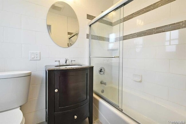 Building Photo - 6 Patricia St