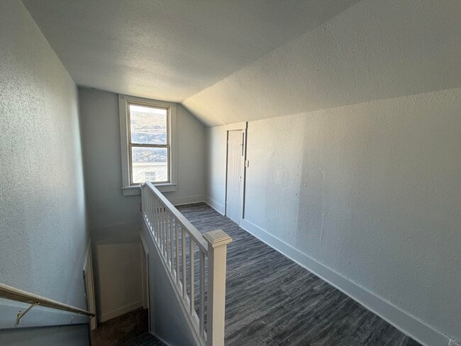 Building Photo - 1128 Chandler-