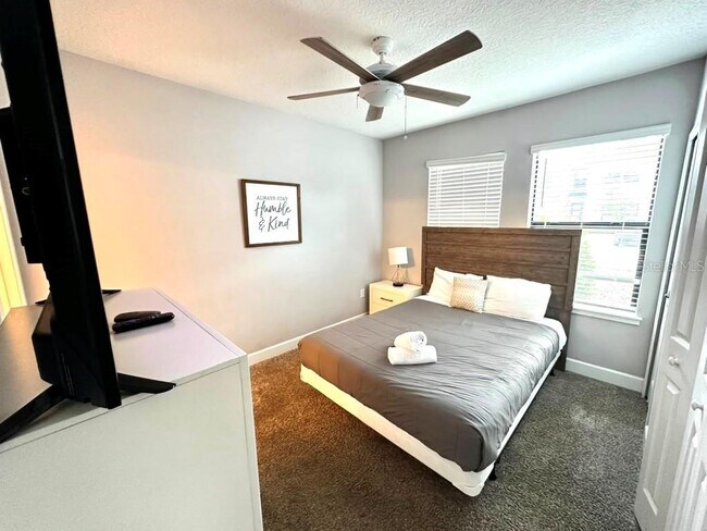 Building Photo - 4710 Terra Esmeralda Dr