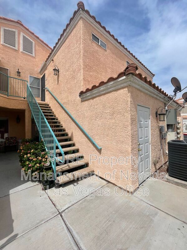 Building Photo - 8452 Boseck Dr