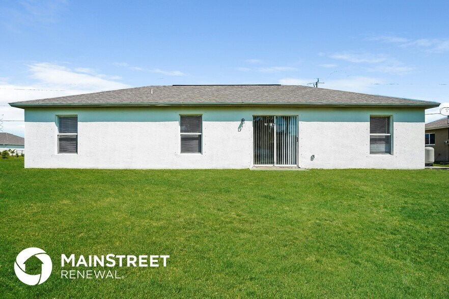 Building Photo - 2050 NW 7th Terrace