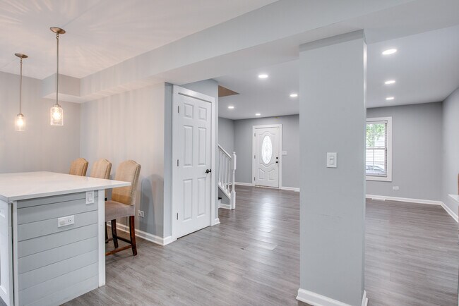 Building Photo - 3110 Winchester Ct E
