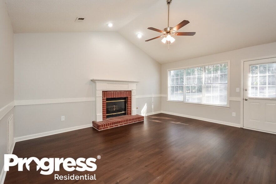 Building Photo - 900 Lauren Kay Ct