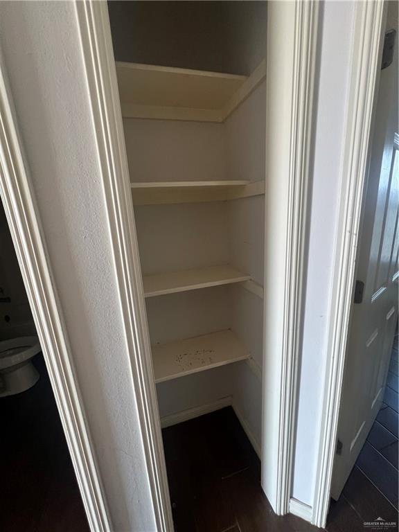 Building Photo - 13 Thompson Rd