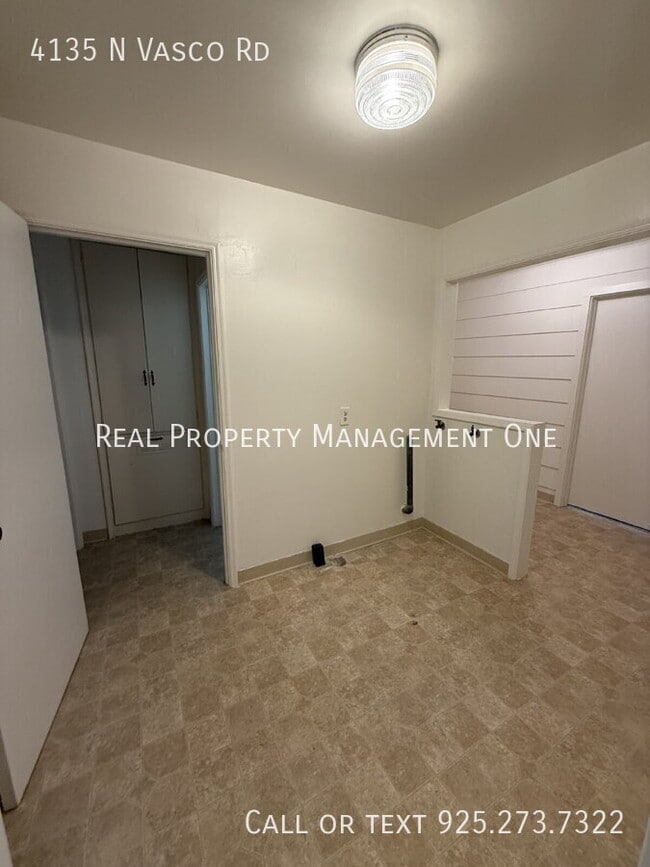 Building Photo - 4135 N Vasco Rd