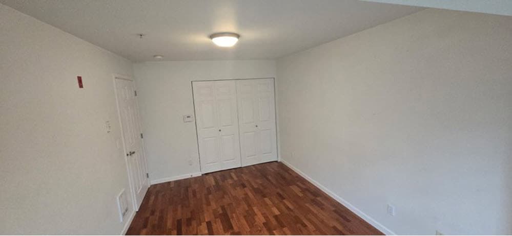 Building Photo - 621 5th Ave N