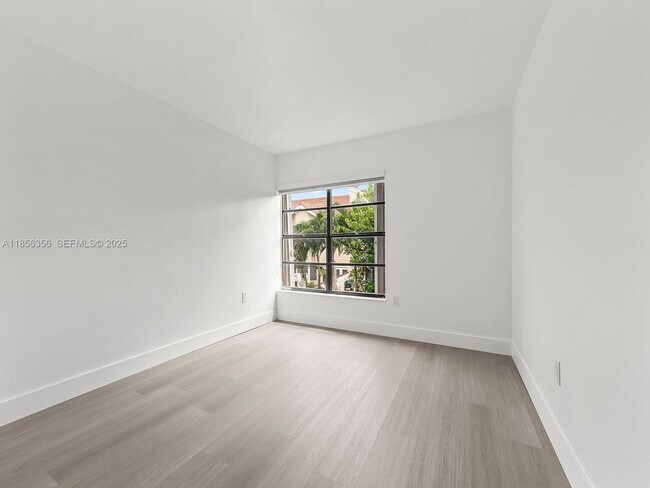 Building Photo - 13870 SW 62nd St