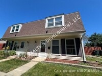 Building Photo - 1800 Jamestown Cir