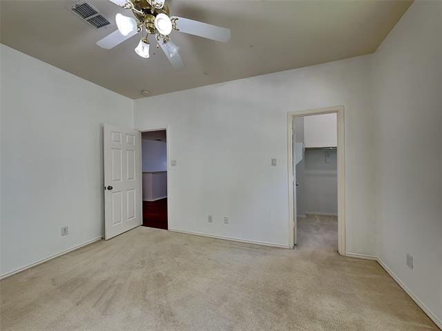 Building Photo - 2704 Buck Hill Dr