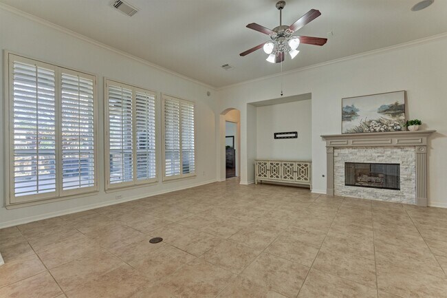 Building Photo - 94 Oriel Oaks Cir