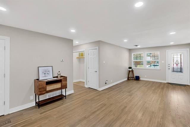 Building Photo - 2949 Hollandale Ln