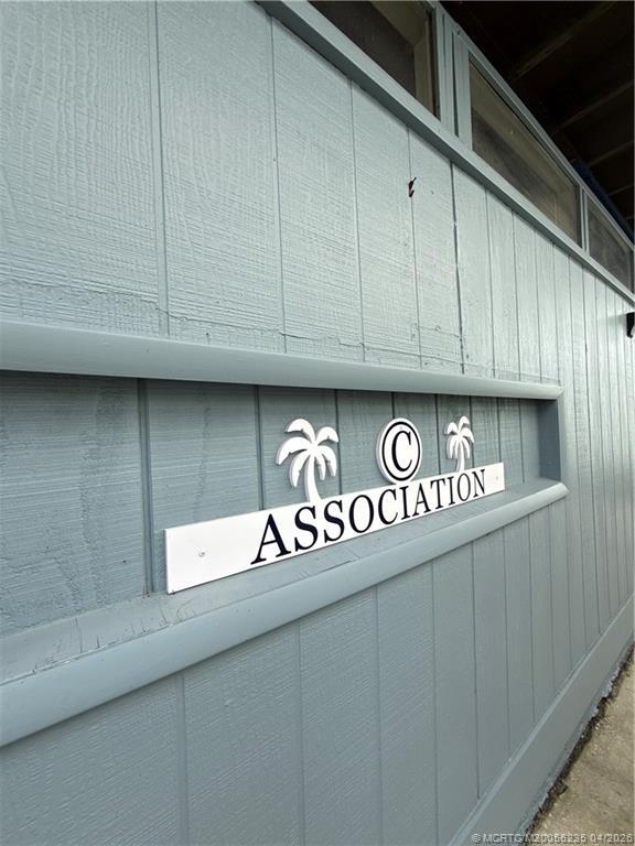 Building Photo - 1561 NE 12th Terrace