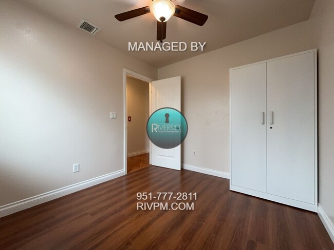 Building Photo - Charming 3-Bedroom Pool Home for Rent in R...