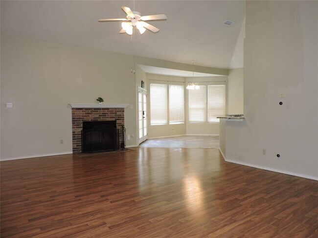 Building Photo - 12609 Deer Falls Dr