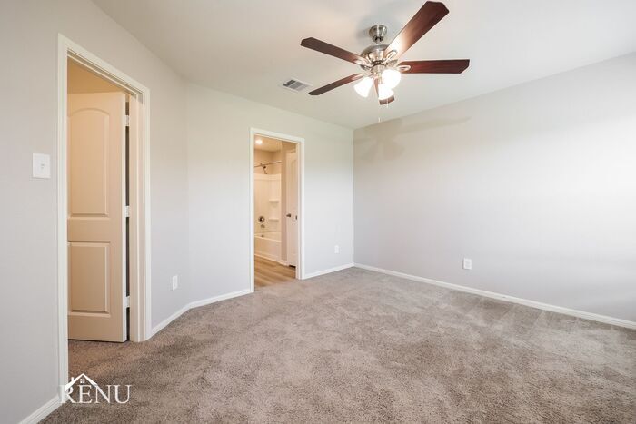 Building Photo - 25397 Cypress Bend Dr
