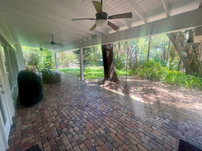 Building Photo - Hidden Winter Park Oasis