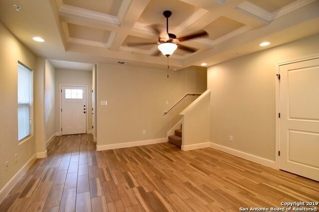 Building Photo - 6419 MELANZANE AVE