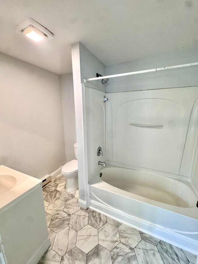 Building Photo - 130 N 2nd St
