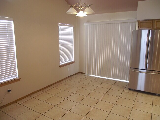 Building Photo - North HIlls in Northeast El Paso 3 bed Refrig A/C