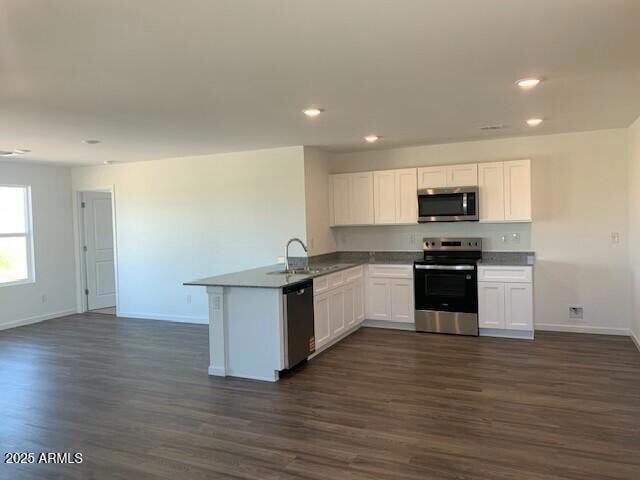 Building Photo - 910 Echo Ct