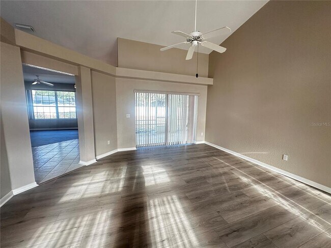 Building Photo - 10061 SW 74th Terrace