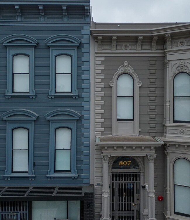 Building Photo - 635 Fulton St