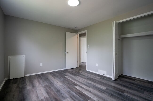 Building Photo - Must see FOUR bedroom Trilevel home