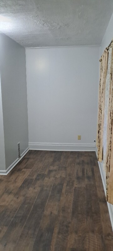 Building Photo - 914 Garfield St