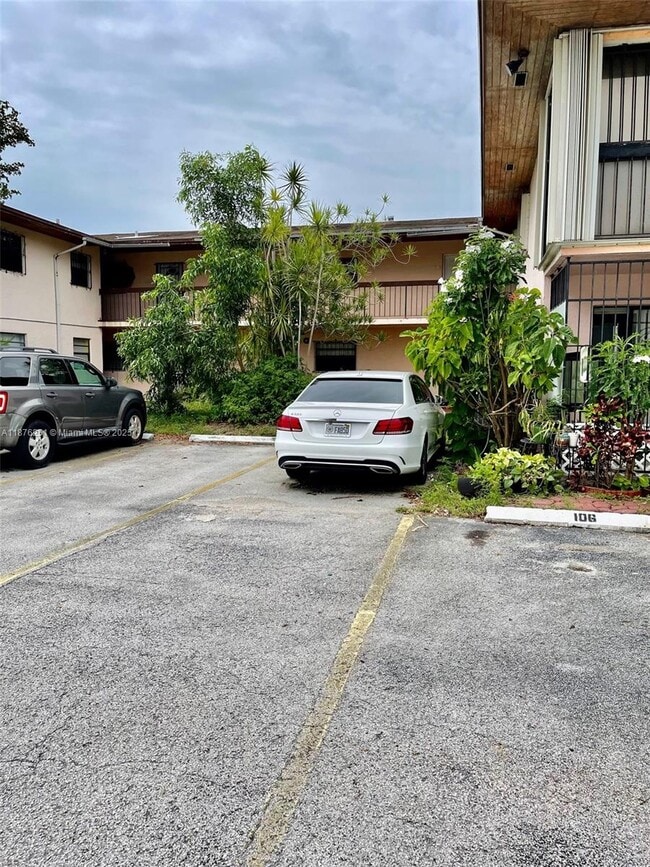 Building Photo - 6259 W 24th Ave