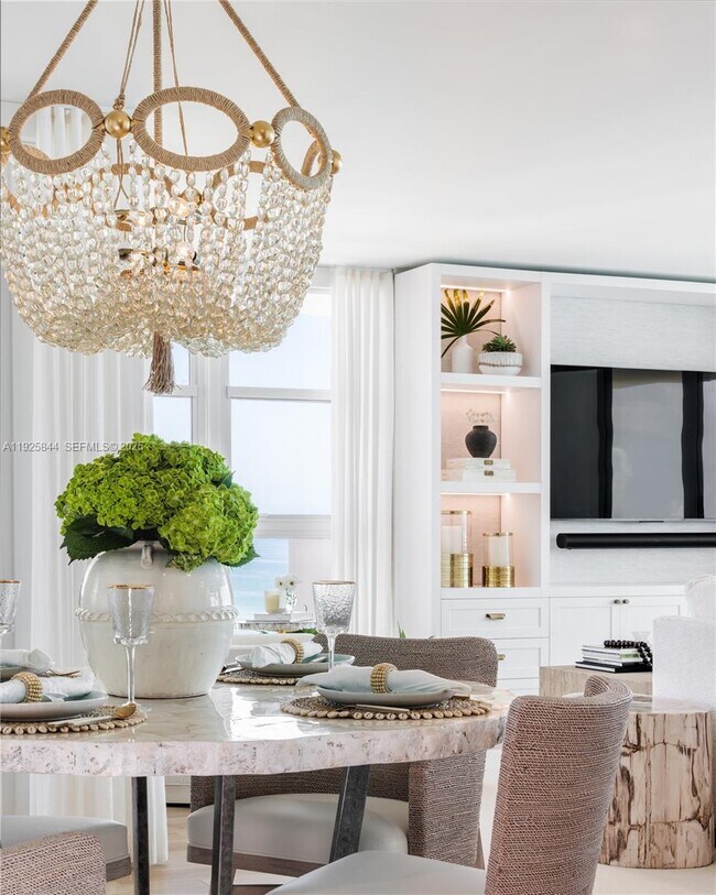 Building Photo - 5757 Collins Ave