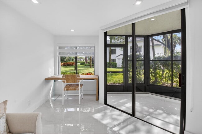 Building Photo - 15322 Strathearn Dr