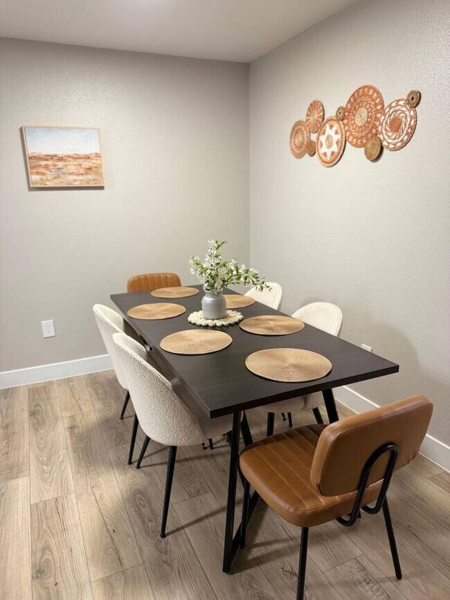 Building Photo - 15164 N 140th Dr