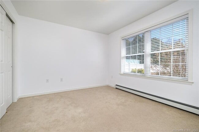 Building Photo - 217 Highlawn Rd