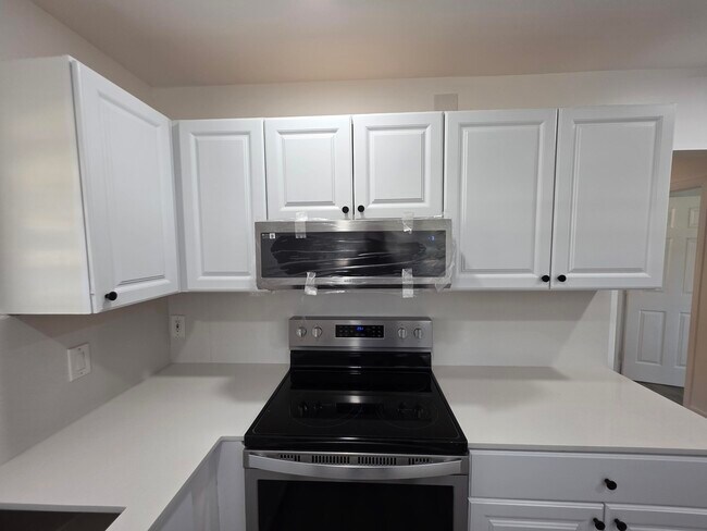 Building Photo - 718 Whippoorwill Ln