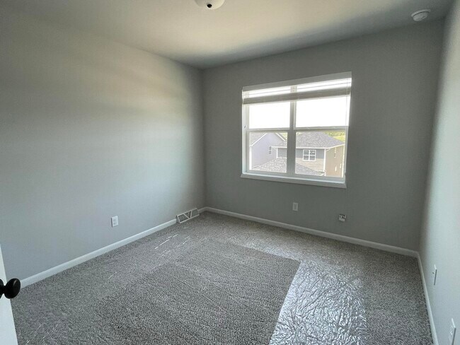 Building Photo - 2125 Spring Dreams Ln