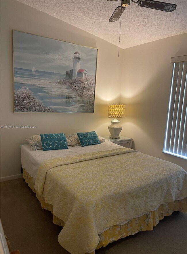 Building Photo - 8042 SE Villa Cir