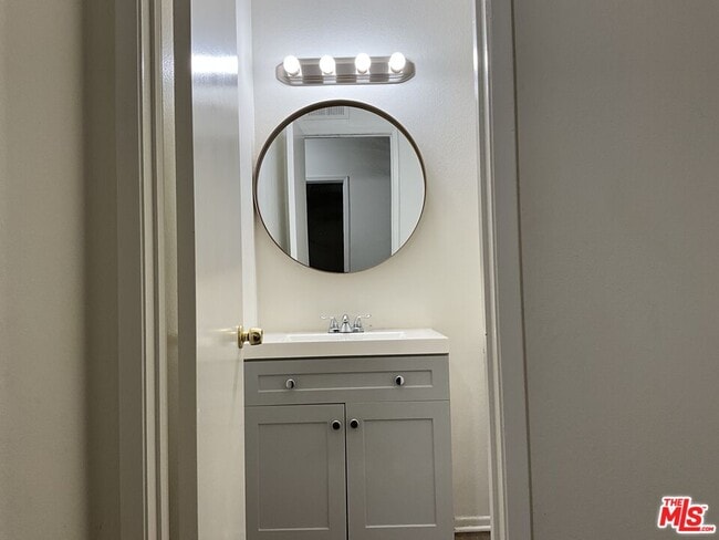 Building Photo - 2111 Caldwell Pl