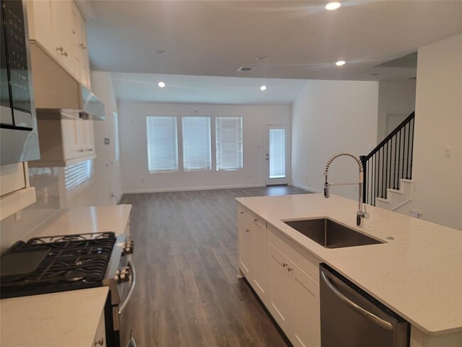 Building Photo - 29414 Amber Pne Ct