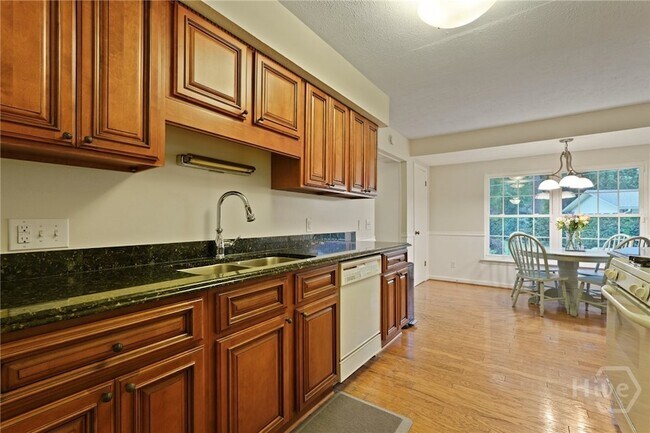 Building Photo - 609 Indigo Cir