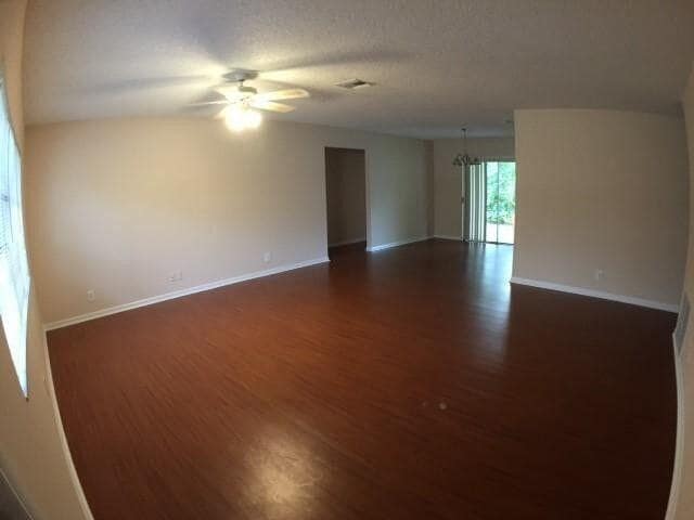 Building Photo - 1314 NW 2nd Cir