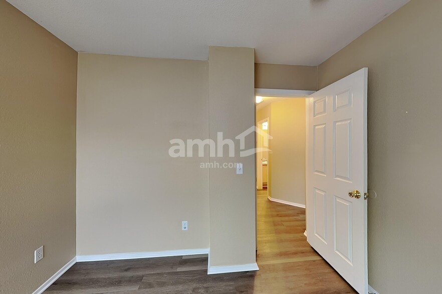 Building Photo - 360 E Atlas Cedar Pl
