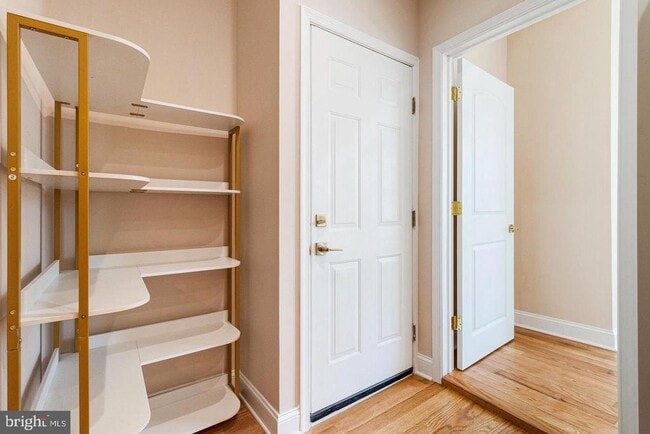 Building Photo - 1609 17th St SE