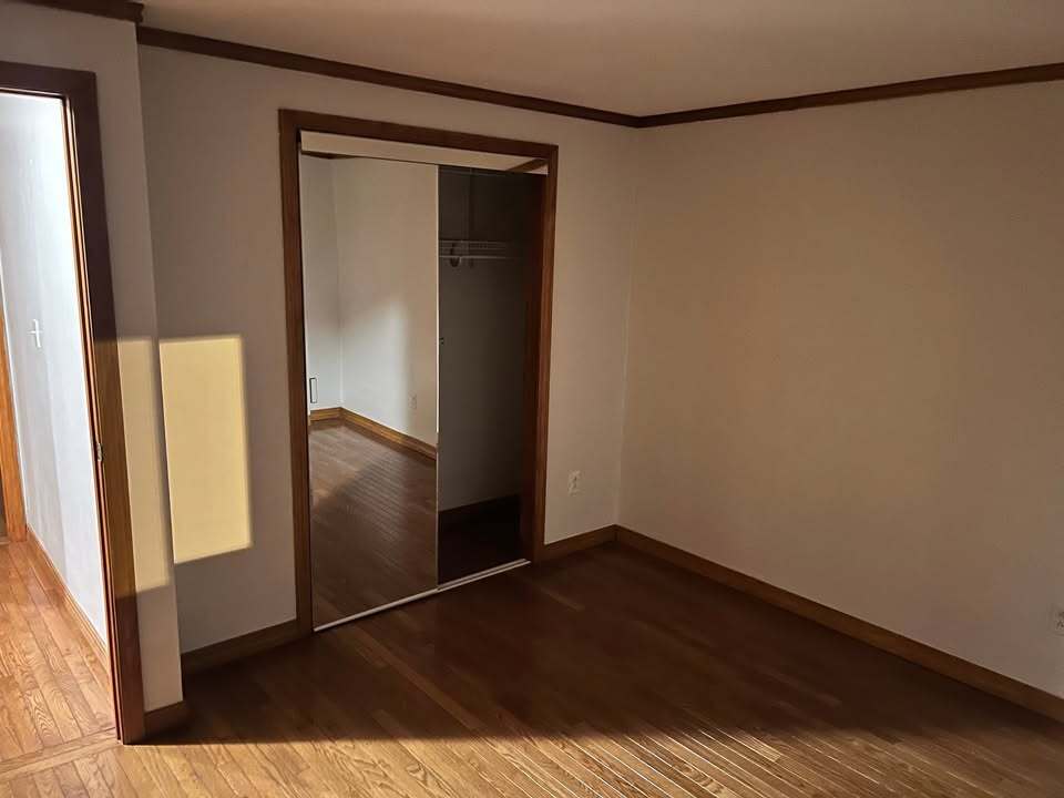 Building Photo - 20 Bryon Rd