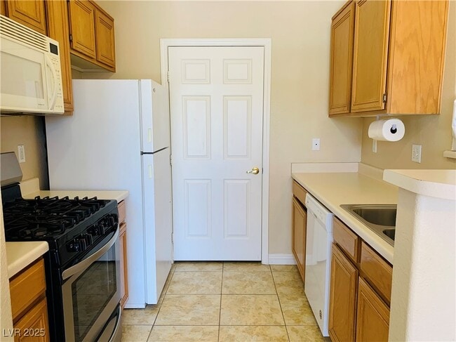 Building Photo - 7127 S Durango Dr